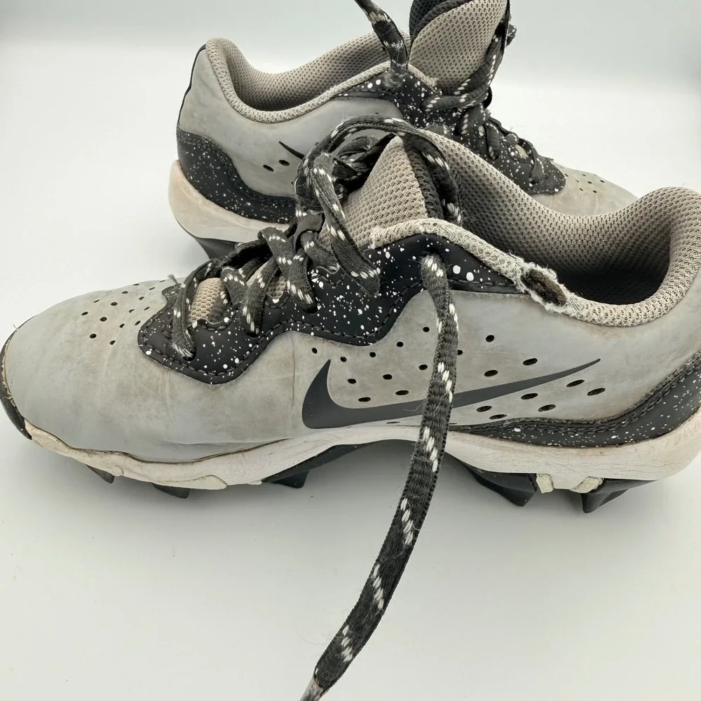 Nike Alpha Huarache 4 Keystone Kid Baseball Cleats Grey BLK DJ6525-005 Size 1.5Y